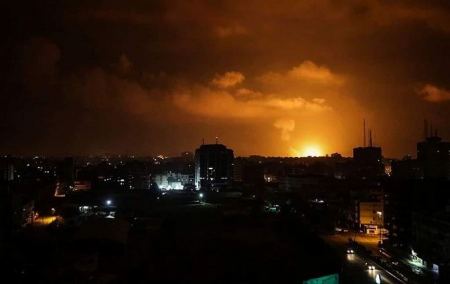فجر اليوم: الاحتلال يقصف مواقعاً في غزة