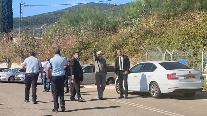 نقل الشيخ رائد صلاح الى العزل الانفرادي بسجن عسقلان