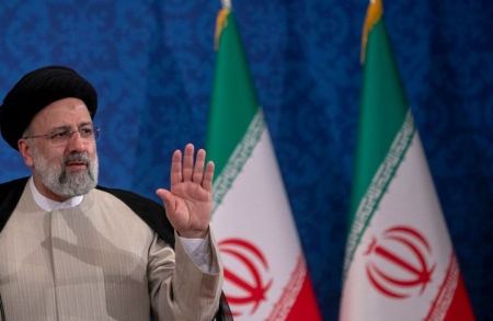 ايران : الرئيس المنتخب يؤدي اليمين الدستورية
