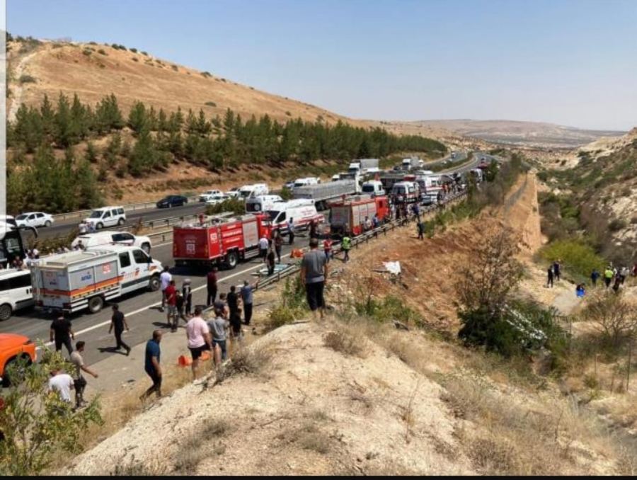 تركيا : مصرع 15 شخصاً في غازي عنتاب بحادث سير