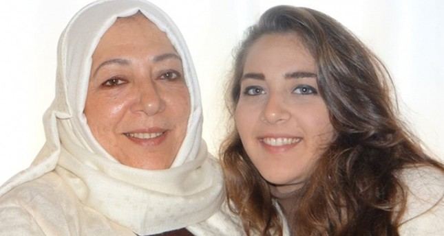 مجهولون يغتالون حقوقية سورية وابنتها في إسطنبول