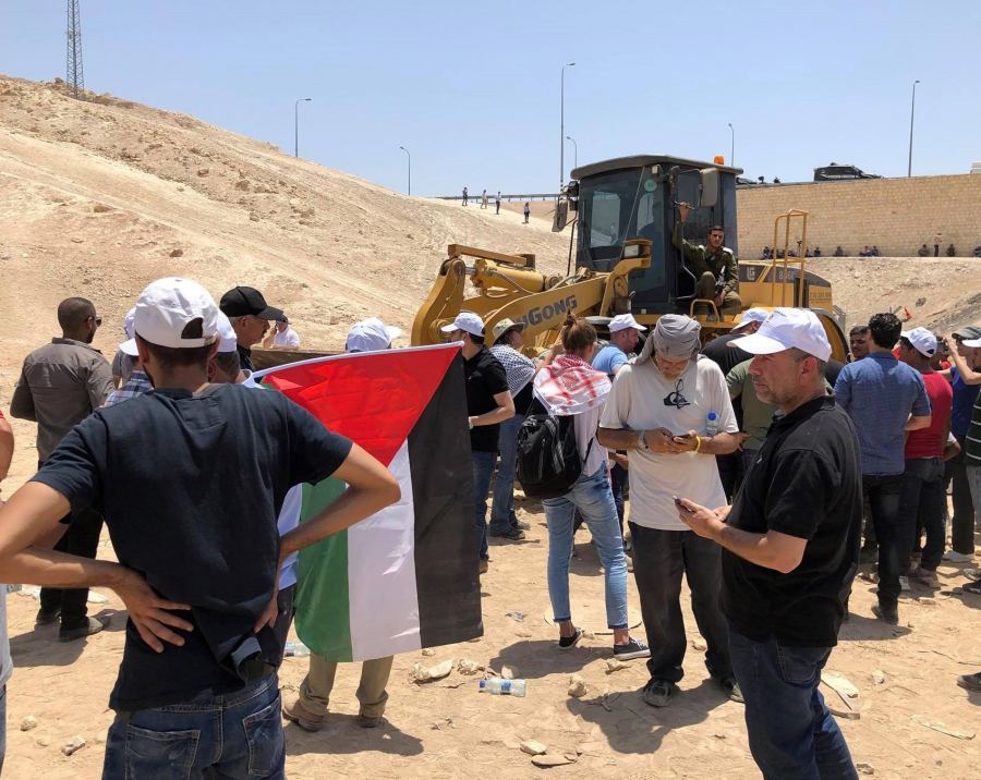 المحكمة الاسرائيلية العليا تقضي بإخلاء الخان الاحمر خلال اسبوع