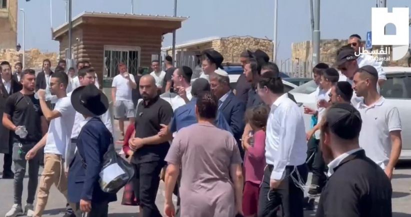 بن غفير يتقدم اقتحاما استفزازيا لقرية النبي صموئيل
