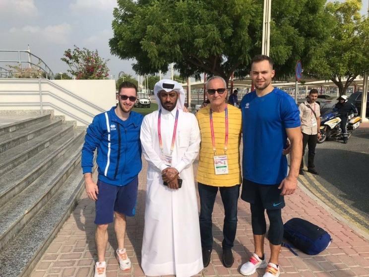 فيديو ... فريق الجودو الاسرائيلي يؤدي أغاني وطقوساً يهودية في العاصمة الاماراتية أبوظبي