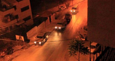 نابلس | اقتحامات لجنود الاحتلال واخراج ثلاثة مستوطنين دخلوا بالخطأ