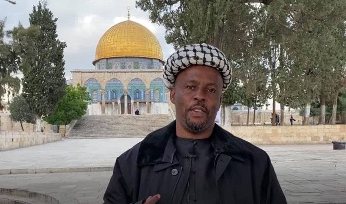 هل خدع الشاب شهيد سكالا فلسطين؟