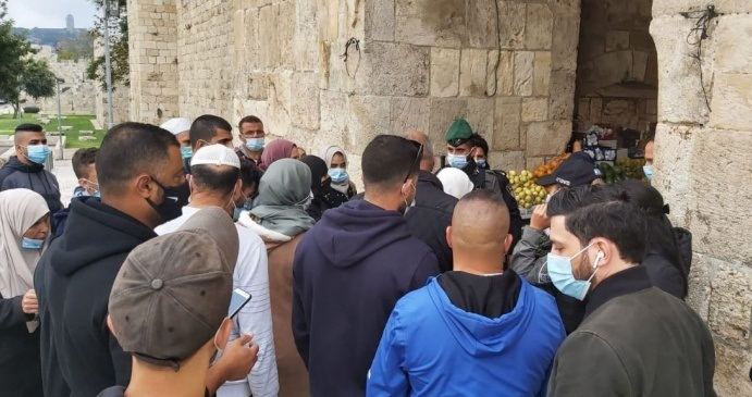 شرطة الاحتلال تمنع فلسطينيين من الضفة من الدخول للمسجد الاقصى
