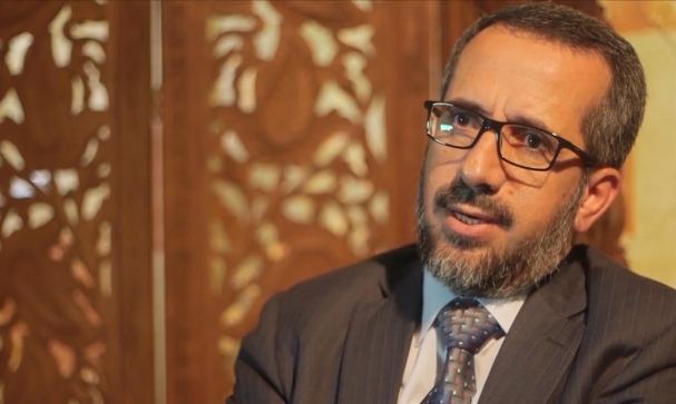 قوات الاحتلال تعتقل وزير شؤون الاسرى السابق خالد أبو عرفة