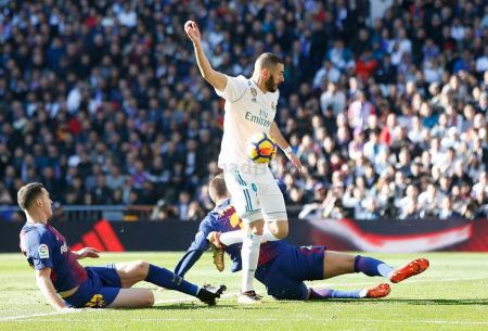 فيديو ... برشلونة يحسم الكلاسيكو ويوسع الفارق مع ريال مدريد إلى 14 نقطة