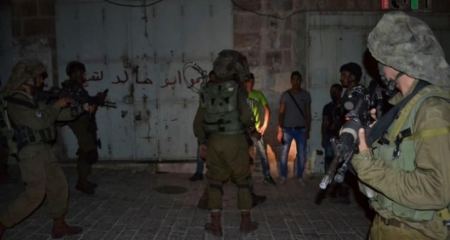 الاحتلال يعتقل 18 مواطنا من الضفة