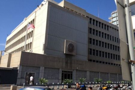 ترامب يبلغ رئيس السلطة محمود عباس نيته نقل السفارة للقدس