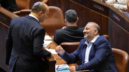 رئيس القائمة الموحدة يؤكد على تبنيه " قانون القومية " 