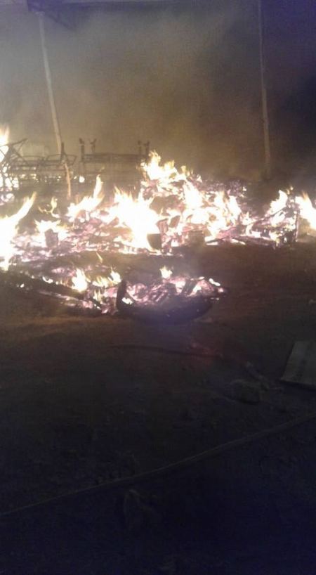 برطعة | اندلاع حريق في محل للتنجيد والدفاع المدني يسيطر عليه
