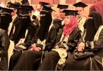 شاب من اليمن يفاجأ بزوجته بالجامعة بعد شهرين من وفاتها
