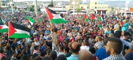 الداخل الفلسطيني يخرج في تظاهرة كبيرة نصرة للاقصى