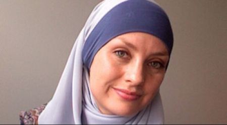 مسلمة استرالية تتبرع بدولار لليونيسيف مقابل كل رسالة كراهية تتلقاها عبر حسابها على تويتر
