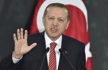 أردوغان يهاجم " التوسع الفارسي " في العراق