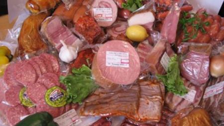خطورة المواد الغذائية المحفوظة في علب مفرغة من الهواء 