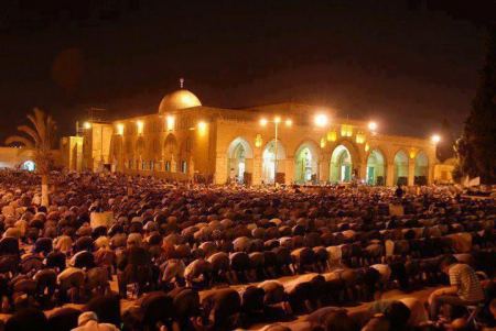 من المتوقع ... 250 الف شخص سيحييون ليلة القدر في المسجد الاقصى