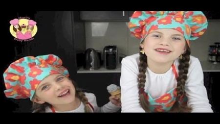 فتاة الـ يوتيوب ... في الثامنة من عمرها تربح 127 الف دولار كل شهر