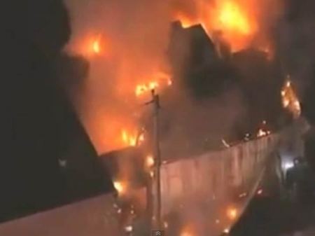 فيديو ... احتراق مركز إسلامي في هيوستن