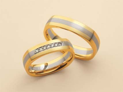 تعرّف على حدود علاقة الخاطب بالمخطوبة بعد قراءة الفاتحة وقبل العقد