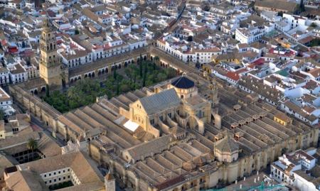 اسبانيا تحذف اسم مسجد « قرطبة » وتثير مشاعر المسلمين