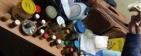 الشرطة الفلسطينية تعتقل مشعوذا وزوجته في بلدة ابو ديس 
