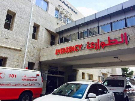 مصرع مواطنين في حادثي سير منفصلين وطفل سقط من علو بالضفة 