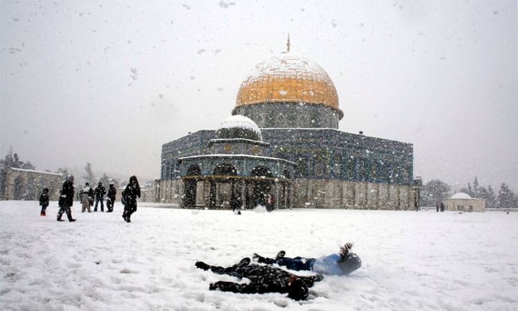 التربية والتعليم الفلسطينية تقرر انهاء الدوام مبكراً والخميس عطلة بسبب المنخفض المتوقع
