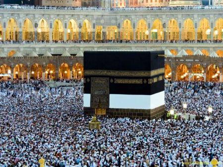 تأجيل غسل الكعبة المشرفة إلى السنة القادمة