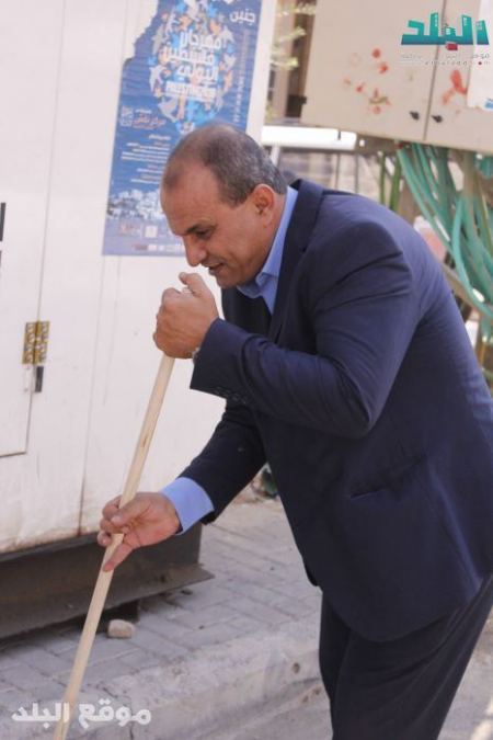 برطعة | مساعد الامين العام للمجلس الاعلى للشباب والرياضه غسان كبها يشارك بعمل تطوعي في جنين