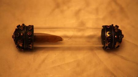 شعرة من شعر الرسول محمد صلى الله عليه وسلم ستصل الى موسكو من داغستان