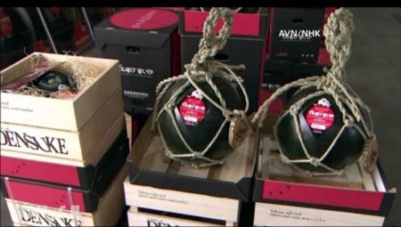  البطيخة التي وصل سعرها لـ 2800 دولار !!