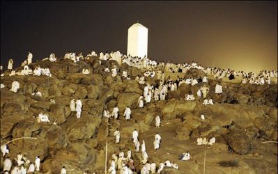 غداً الجمعة ... حجاج بيت الله على موعد مع الركن الاعظم 