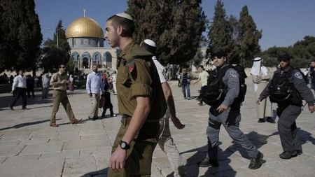 دون تحديد الاعمار ... الاحتلال يعلن عن سماحه بدخول المصلين الفلسطينيين الى الاقصى اليوم الجمعة