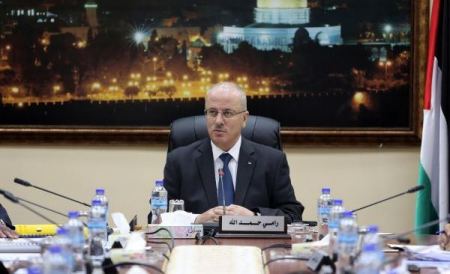 الاول والخامس من الشهر القادم ( ايار ) عطلة رسمية في الاراضي الفلسطينية