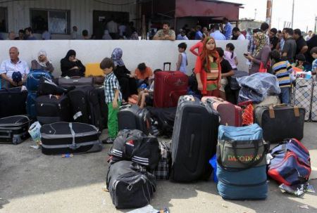 السلطات المصرية تعيد اغلاق معبر رفح البري