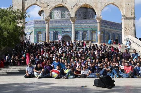 مجموعات شبابية عربية حشدت المئات في المسجد الاقصى
