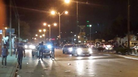 شجار كبير بين عائلتين في رهط واطلاق نار 