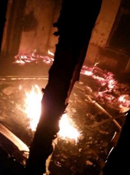 المستوطنون يحرقون منزلاً في قرية قضاء رام الله