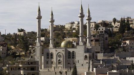 الرئيس الشيشاني رمضان قاديروف يفتتح مسجد في ابو غوش
