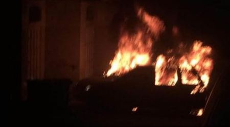 الطيبة ... القاء قنبلة يدوية على مركبة واحتراقها بالكامل