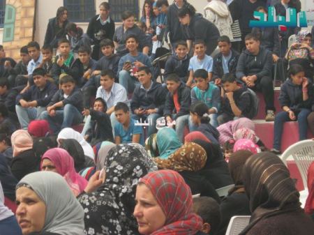 يوم " المرأة نصف المجتمع " في مدرسة برطعة الإعدادية 