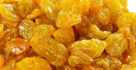 العنب المجفف يعالج الحموضة