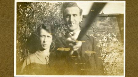 قصة اول صورة « سيلفي » في التاريخ 