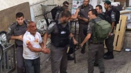 فلسطيني يطعن جندي بالقرب من باب العامود في البلدة القديمة بالقدس