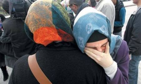 سجن مدرس تركي منع فتاة من دخول المحاضرات بسبب حجابها