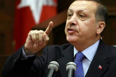 اردوغان يحذر روسيا من « اللعب بالنار » 