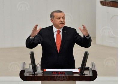  أردوغان يتهم إيران بـ دعم القاعدة ويدعوها إلى الانسحاب من اليمن
